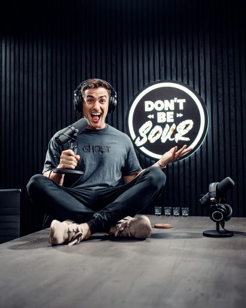 Maxx Chewning as YouTuber