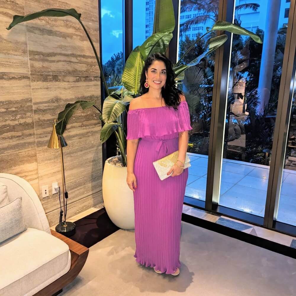 Dr. Viviana Coles