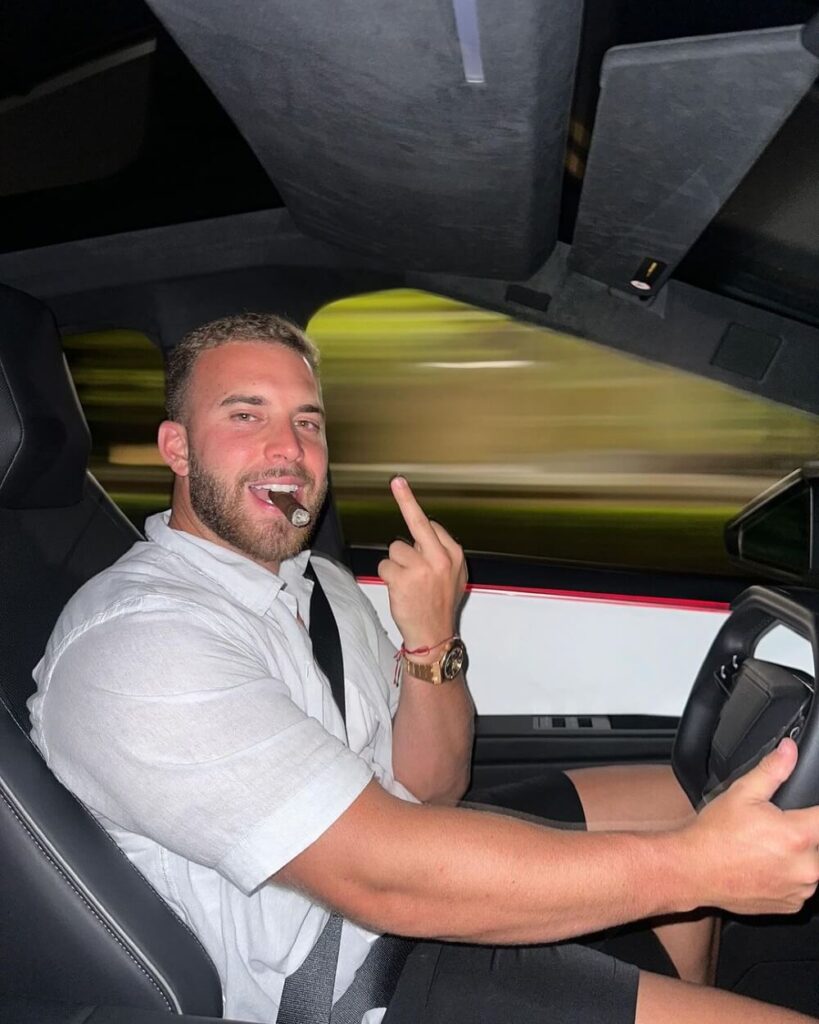 Alex Gonzalez Trader Bio, Net Worth, Age, Height, Wife