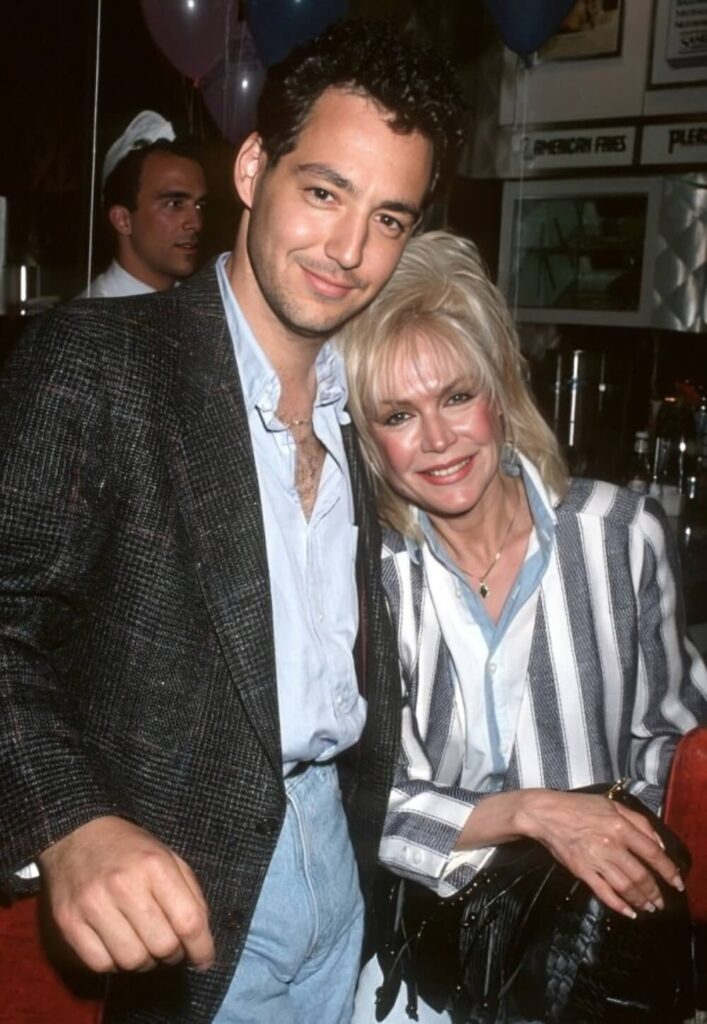 Dodd Darin Wife