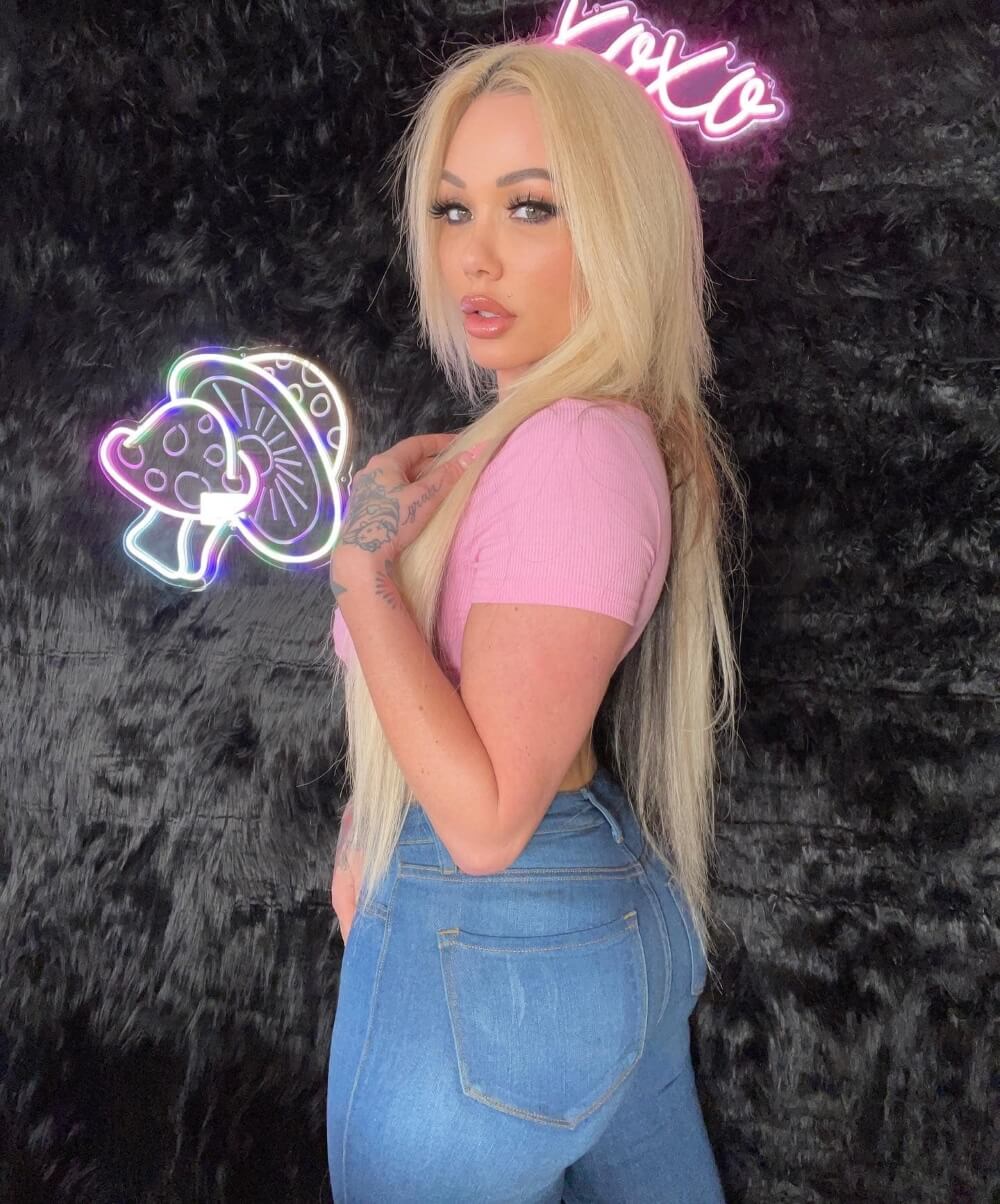Bunnie Xo Bio, Age, Real Name, Husband, Kids, Net Worth
