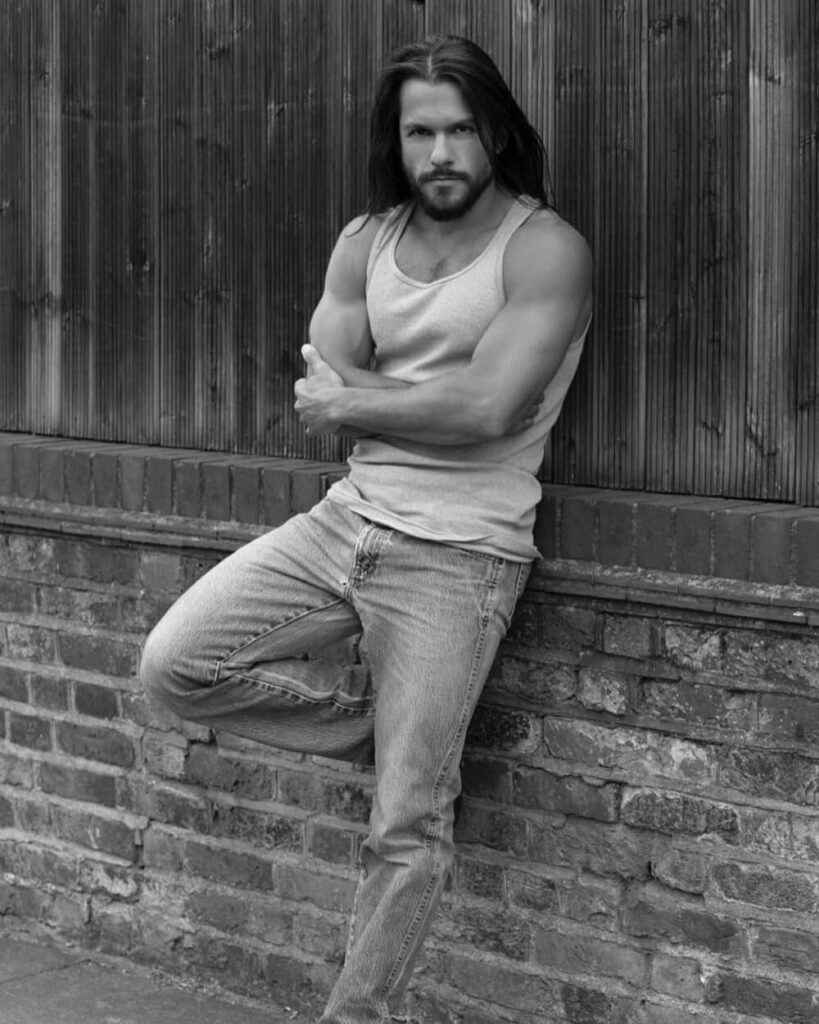 Shahar Isaac Wife, Age, Height, Ethnicity, Net Worth, Career