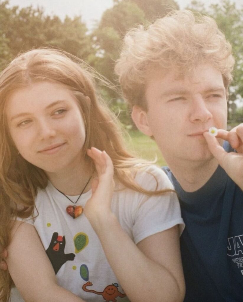 TommyInnit Girlfriend Molly