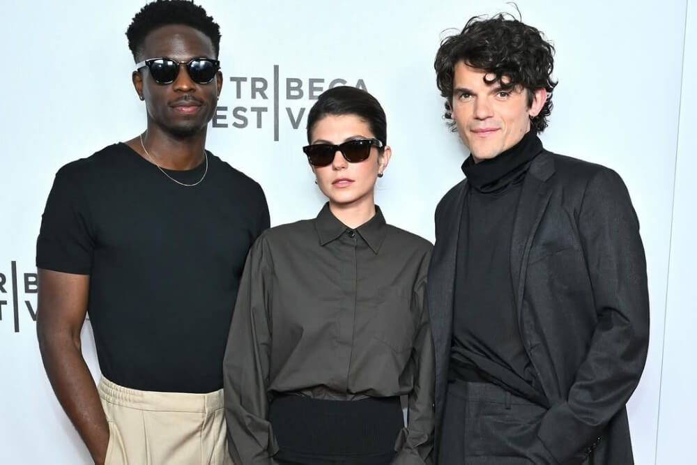 Emily Bader with Edward Bluemel pic