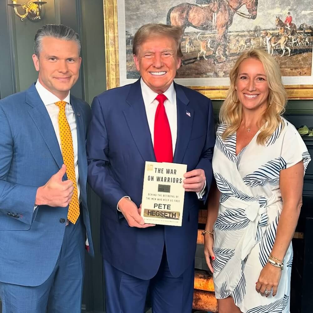 Pete Hegseth with Donald Trump