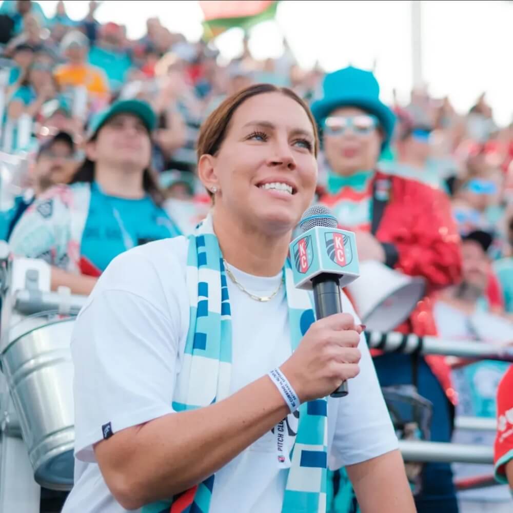 Lauren Holiday Picture