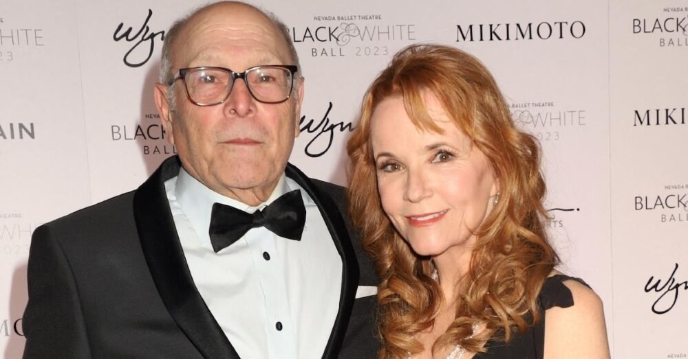 Lea Thompson Husband