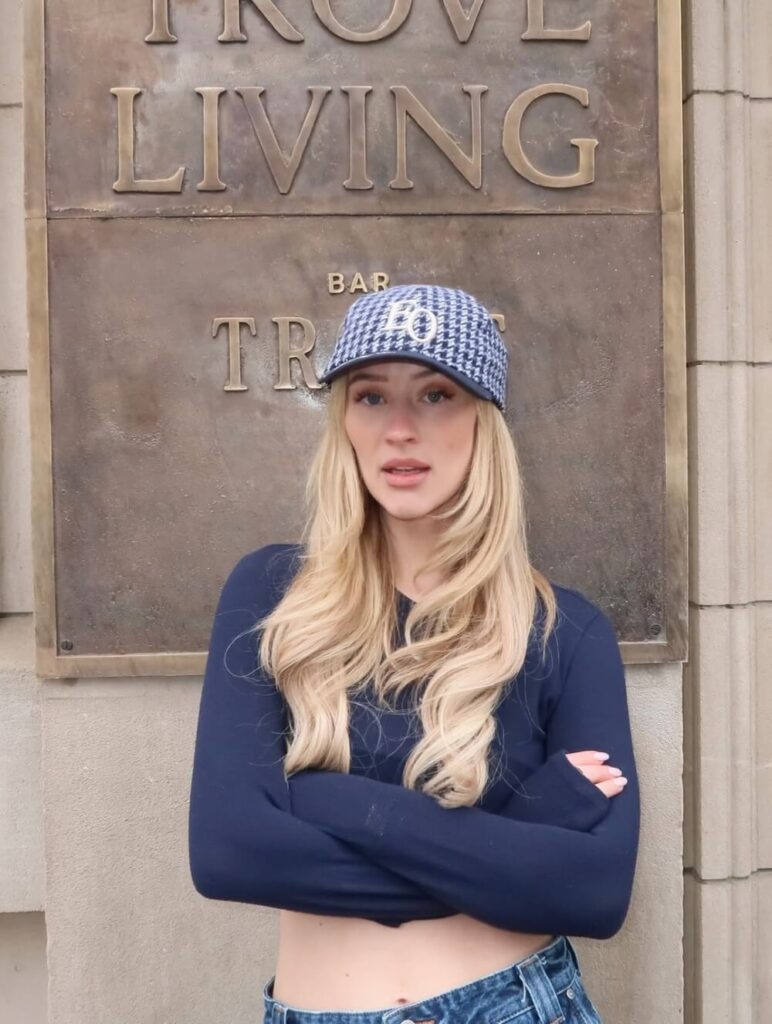 Lauren Kyle McDavid Image