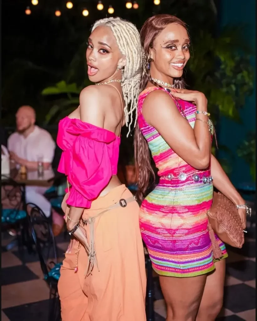 Dakota Gonzalez twin sister