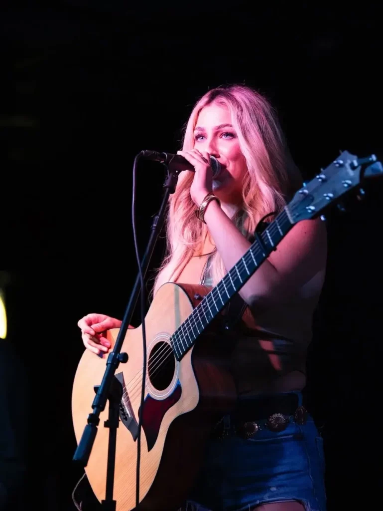 Presley Tennant photo