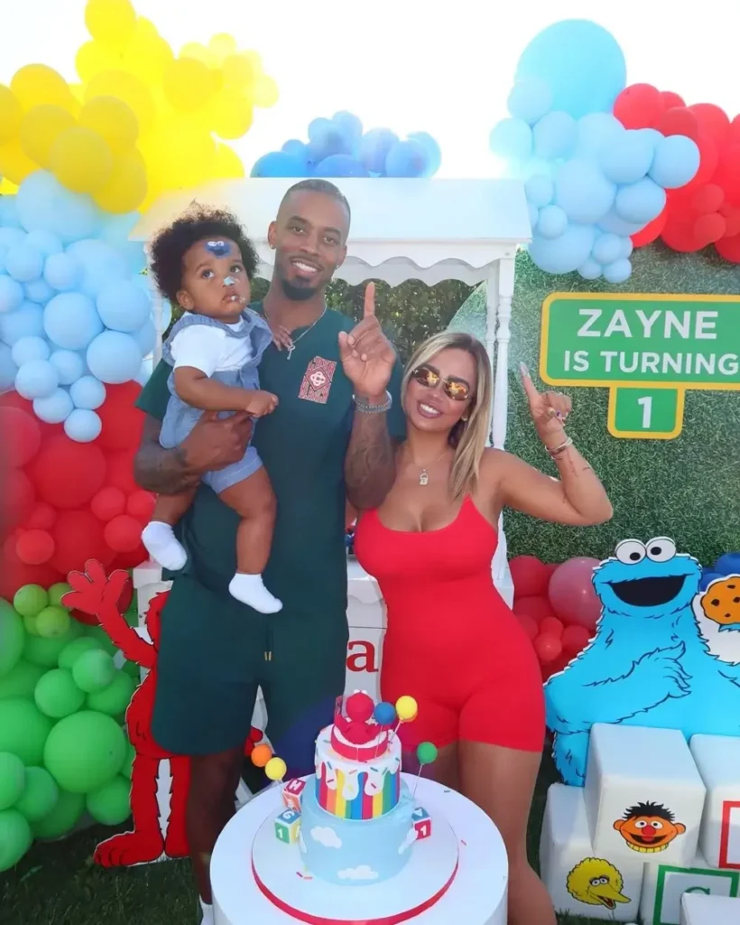 Halle Calhoun boyfriend and son