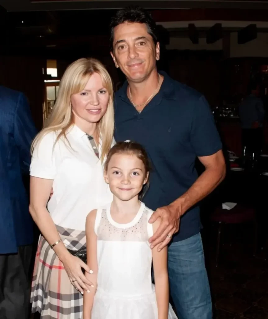 Scott Baio wife and daughter