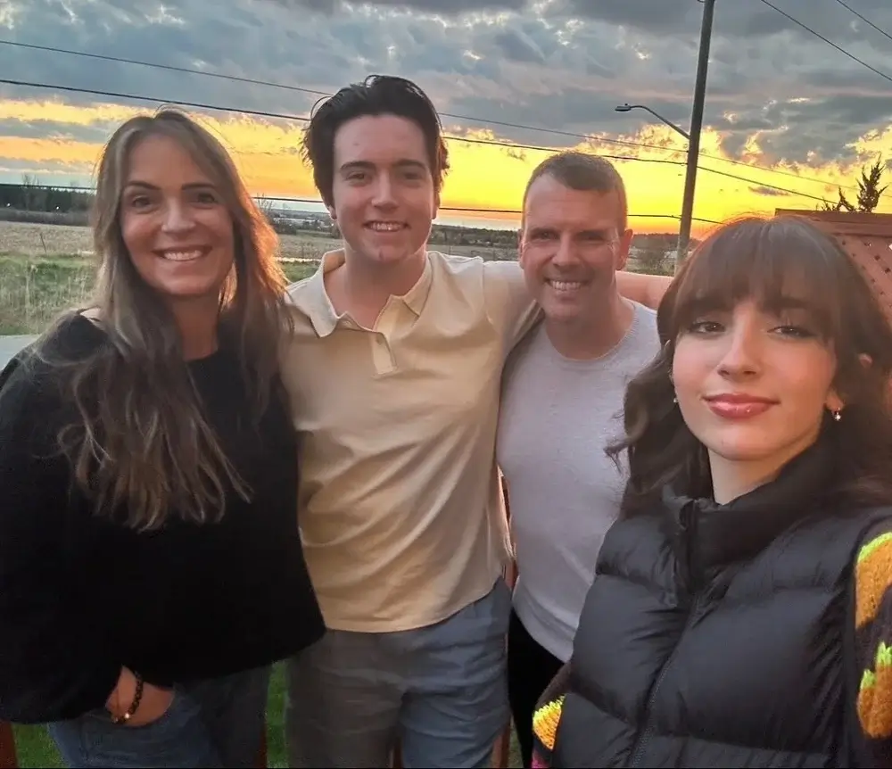 The Bee Family picture