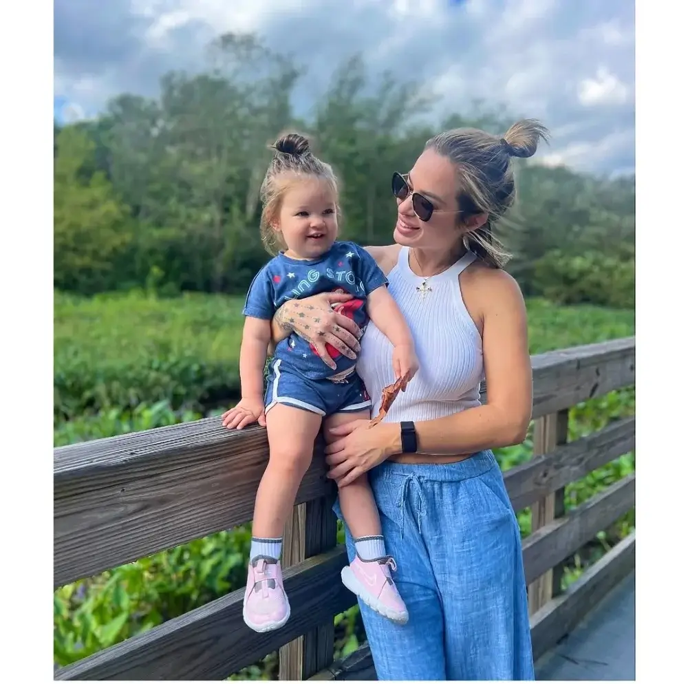 Jessica More daughter