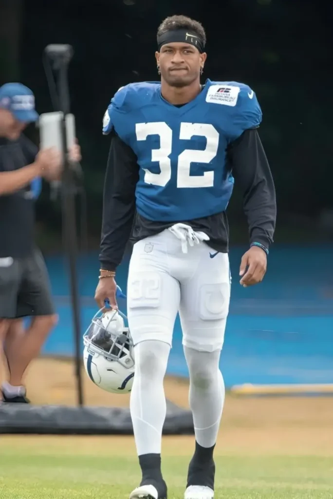 Julian Blackmon Image