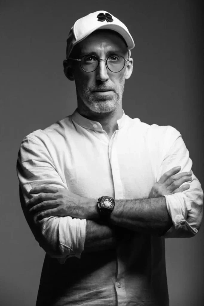 Uri Poliavich standing image