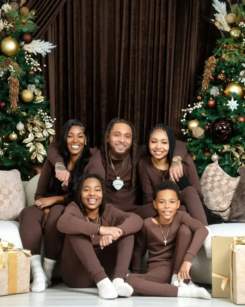 Ahvianna Lee Parents and Siblings