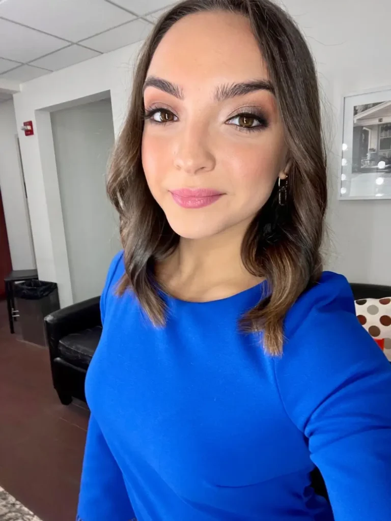 Alexa Lorenzo Age Husband Net Worth Height Parents Salary