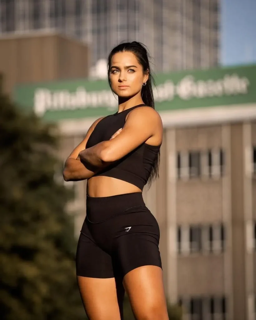 Emily Harrigan height