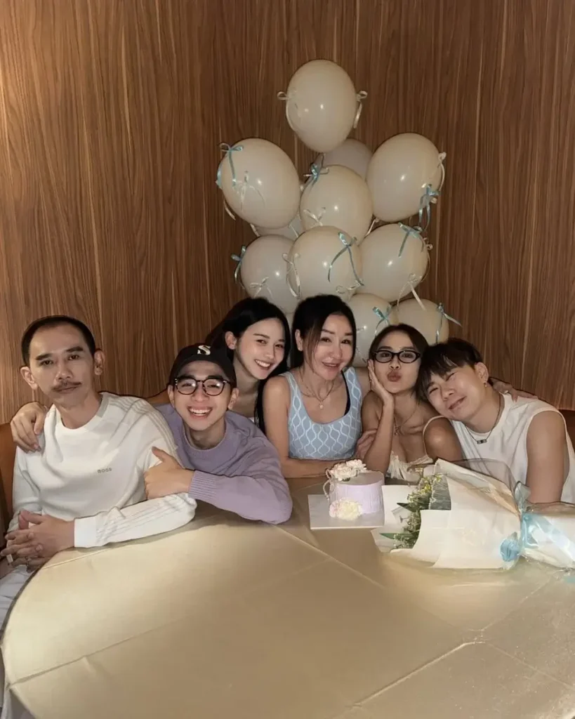 The Kuan Family picture