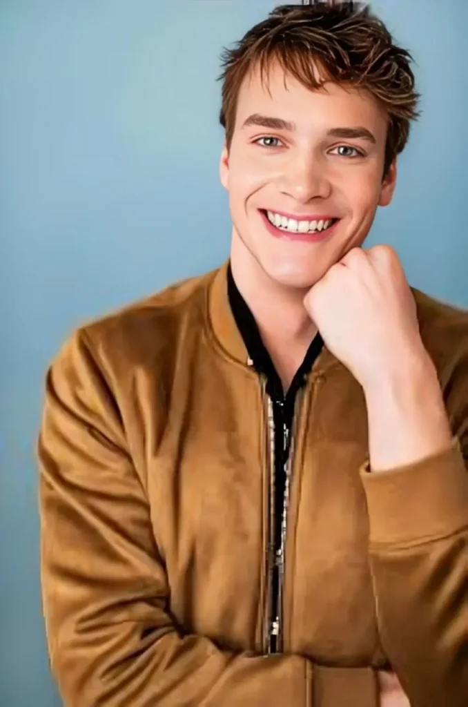 Tucker Reynolds Image