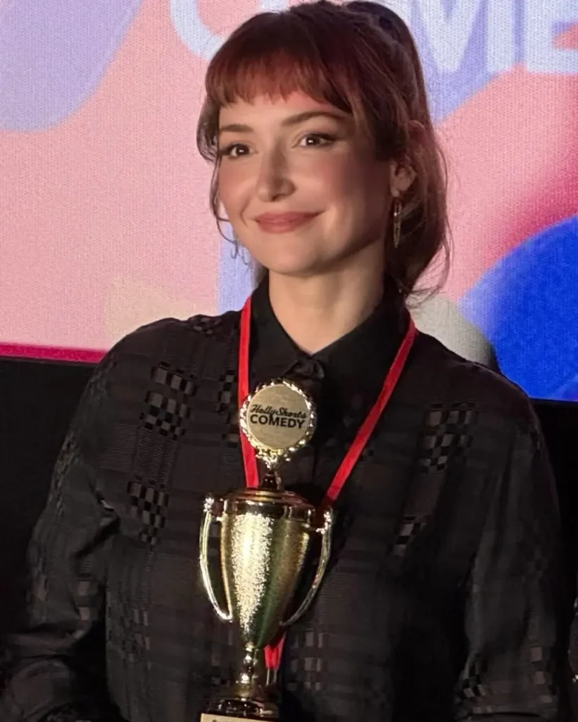Milana Vayntrub comedian