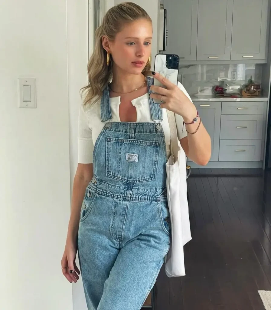 Alexandra Beaton height