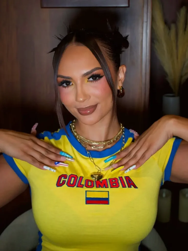 Camila Bernal model