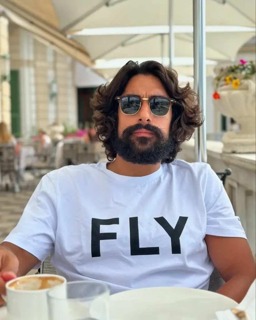Eman Esfandi Actor