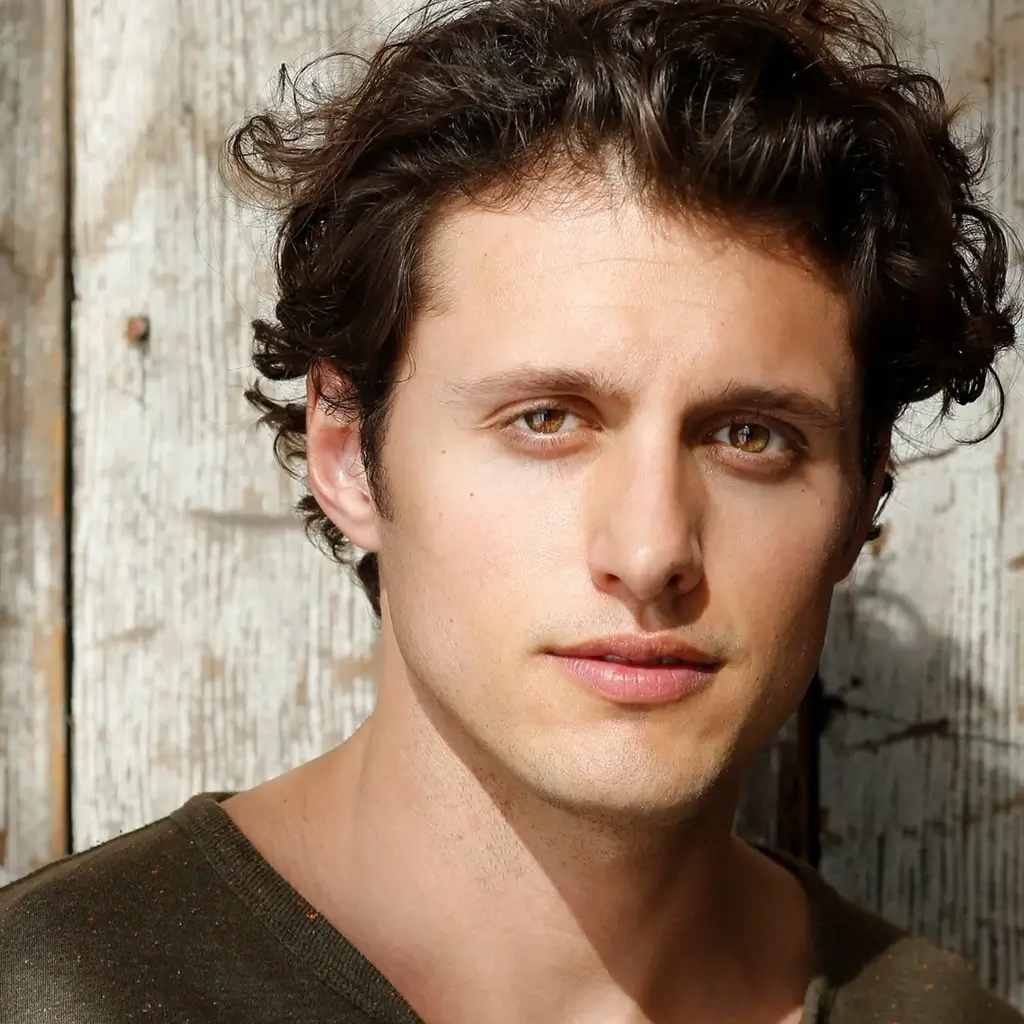 Michael Vlamis Image