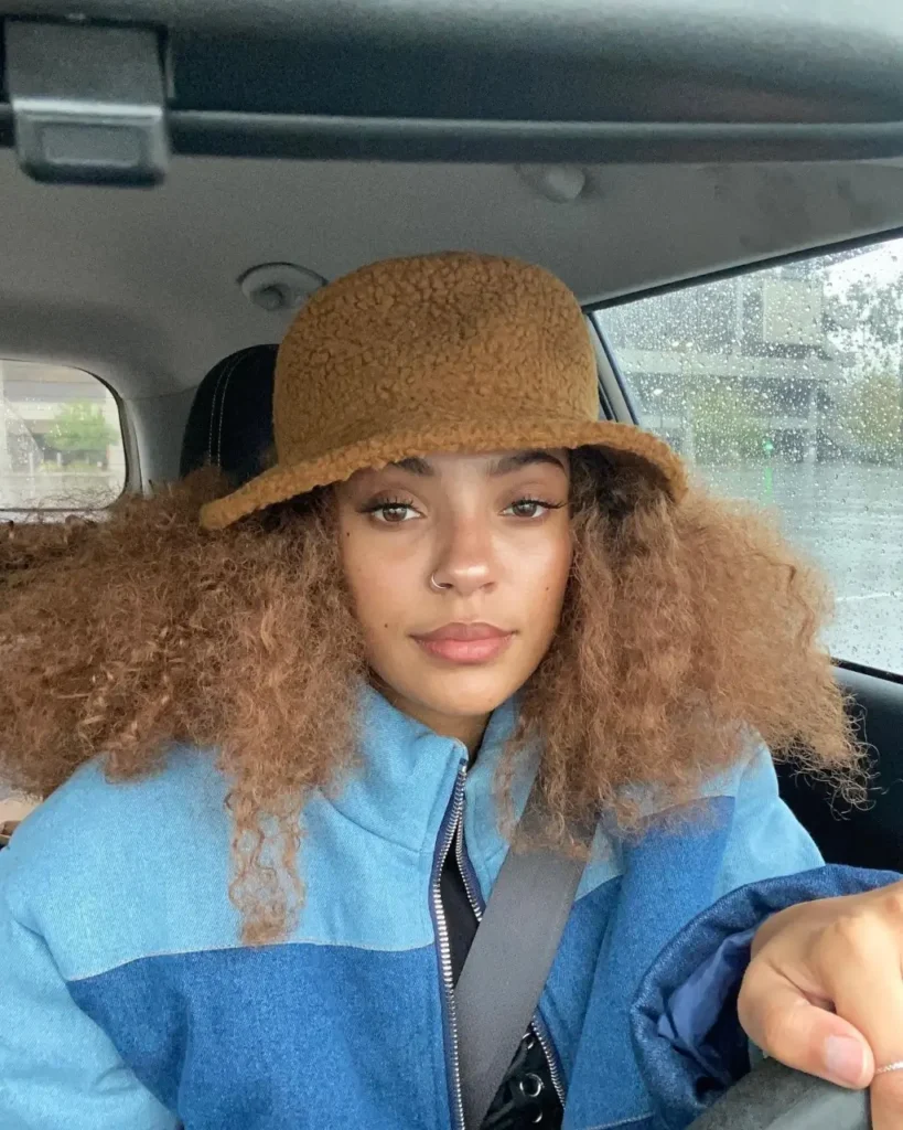 Samara Cyn Singer