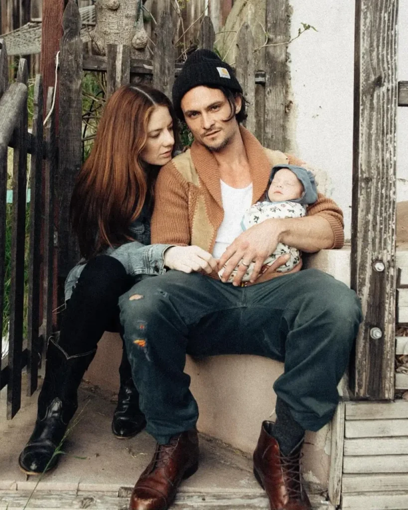 Shiloh Fernandez with wife