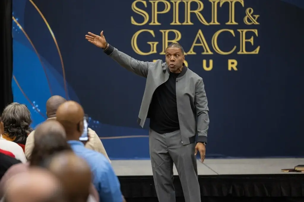 Creflo Dollar author