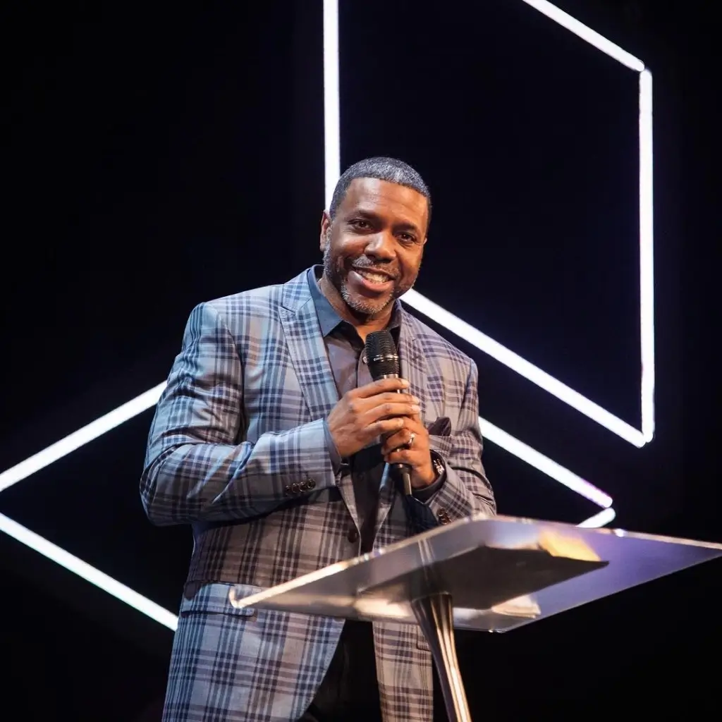 Creflo Dollar