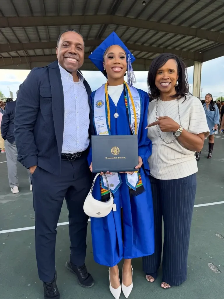 Creflo Dollar wife and daughter