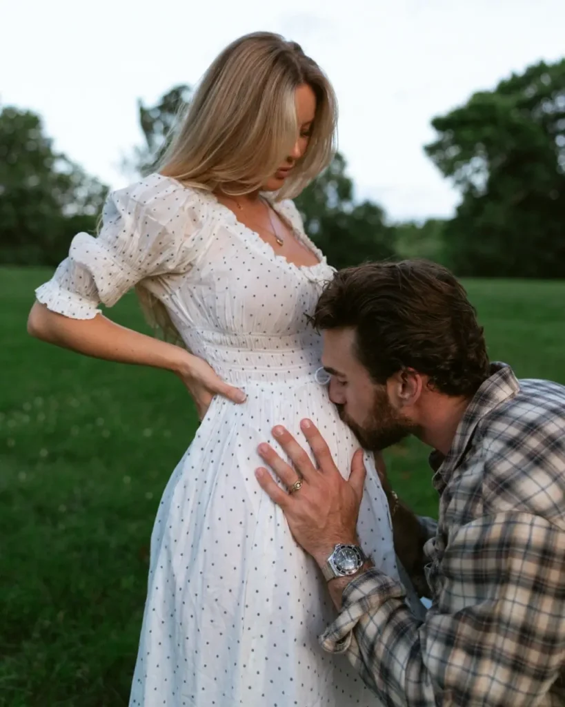 Daisy Keech Pregnent