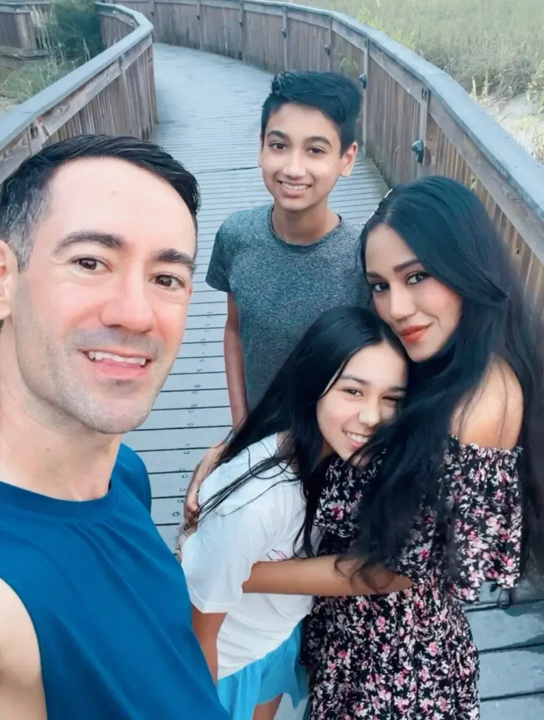 Jonathan Lamb wife and Kids
